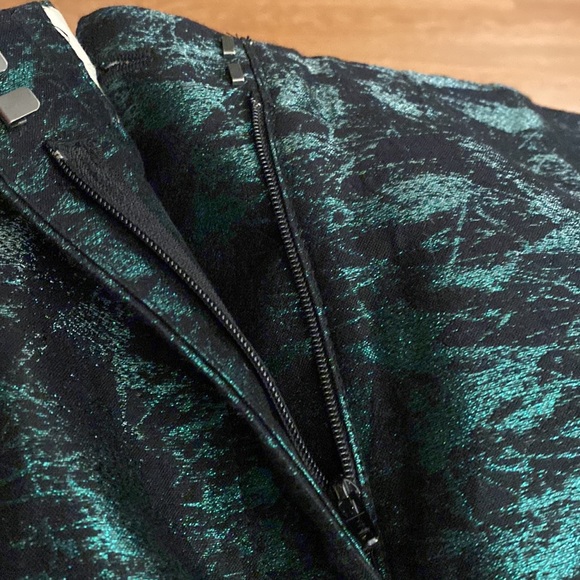 J. Crew Rockin’ Emerald Capri Pants - Picture 11 of 14